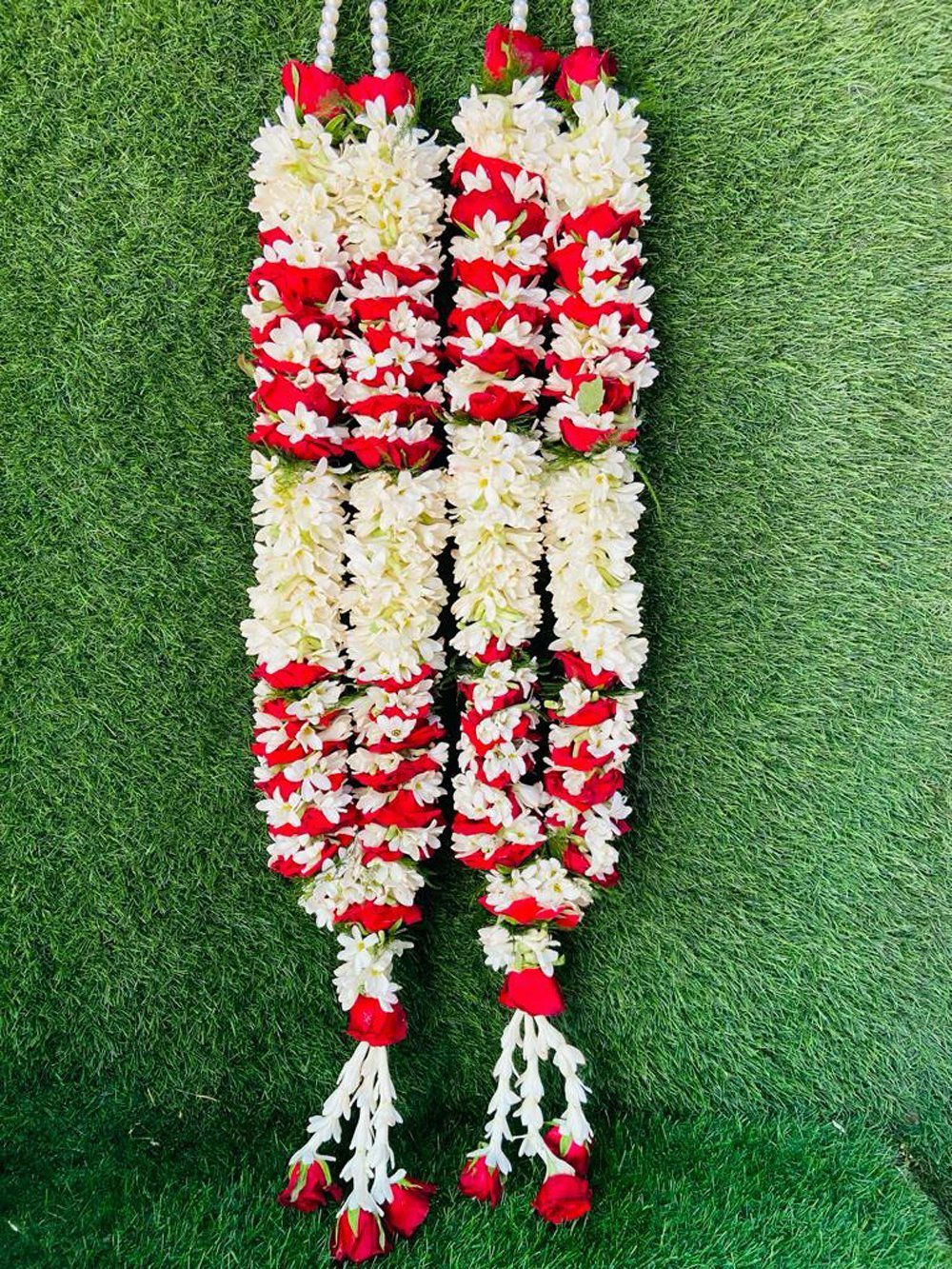 Rajanigandha-With-Rose-Varmala.jpg