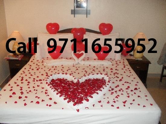 Romantic room Decoration near me